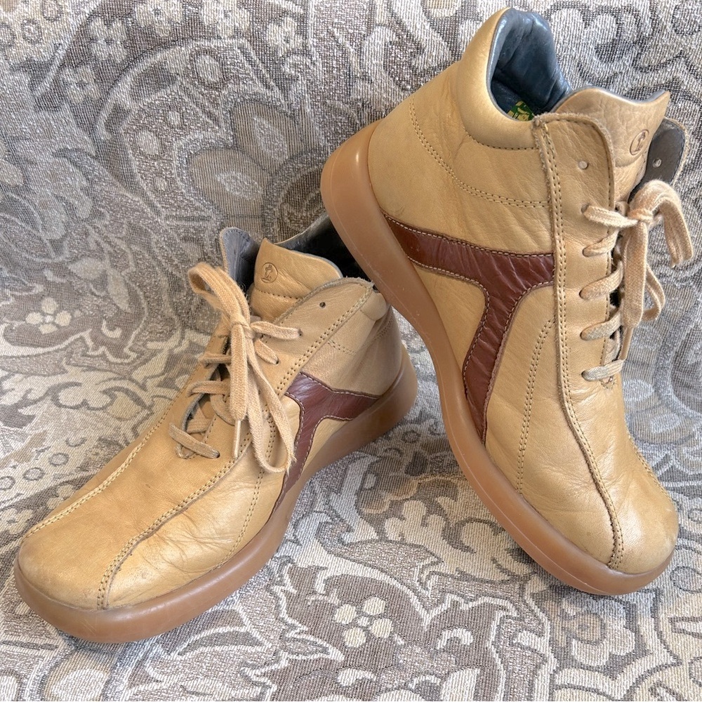 Havana Joe Leather Oxfords in Tan and Brown. Men’s 41 (US sz 8). Ankle Boot/Shoe